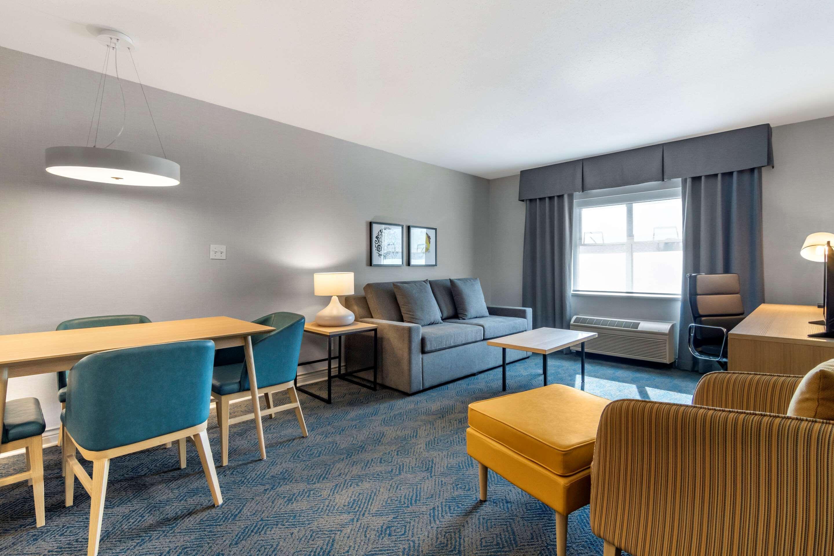Clarion Hotel & Conference Centre Abbotsford Exteriör bild